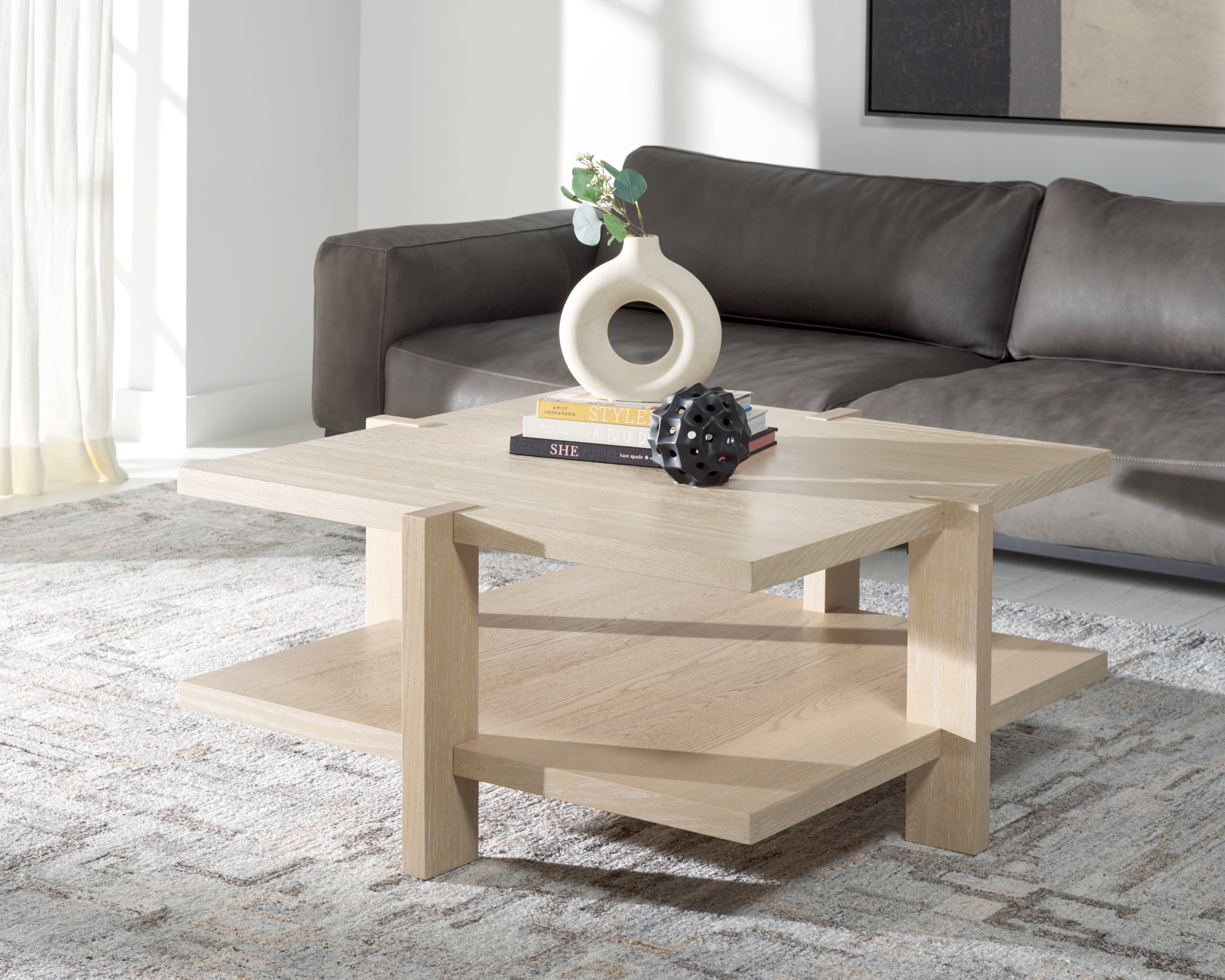 QUADRATISCHER COUCHTISCH AUS HOLZ „QUIGLEY“